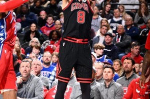 开云APP-三分13中11比肩库里 神准拉文助公牛再斩东部强队