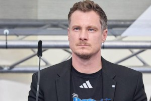 前汉堡主席扬森：沃尔特马德比赛被嘘，就是典型的德国式反应