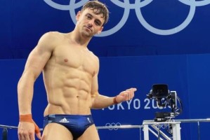 开云下载-戴利：中国女子跳水不可战胜，男子我们有机会